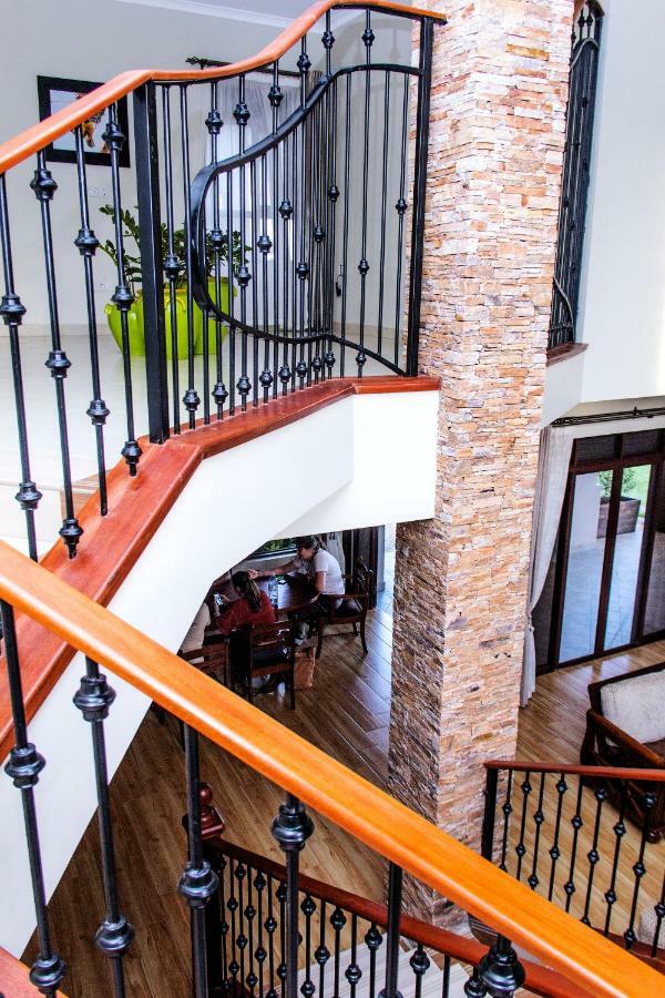 كامبالا Akasu Bed And Breakfast المظهر الخارجي الصورة